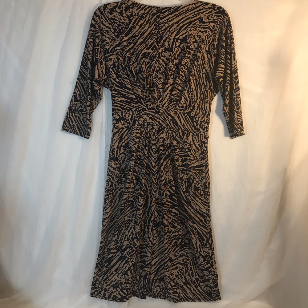 Max and Cleo women’s Navy and Tan Wrap Dress size small - Picture 6 of 7